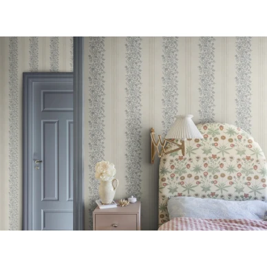 S10823 interior2 image