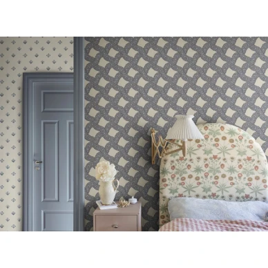 S10819 interior1 image