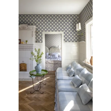 S10819 interior2 image