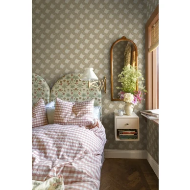 S10821 interior1 image