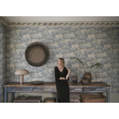 S10665 interior1 image