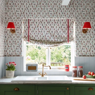 DDIW217262 1 SAW0195 01 SANDERSON Mickey and Minnie WALLPAPER 16c7 image