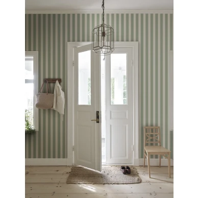 S10747_interior2 image