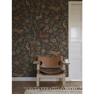 S10744_interior2 image
