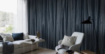 Sininen olohuonetapetti Indigo SIlk Borastapeter