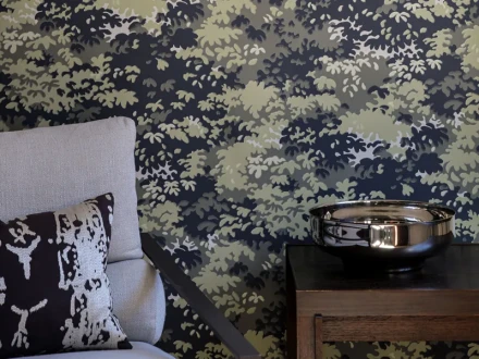 Into The Woods vihreasininen puutapetti Langelid von Bromssen